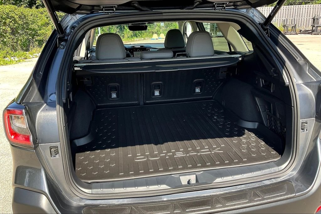 2025 Subaru Outback Limited - Photo 28