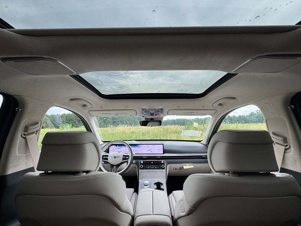 New 2026 White Genesis 3.5T PRESTIGE image 3