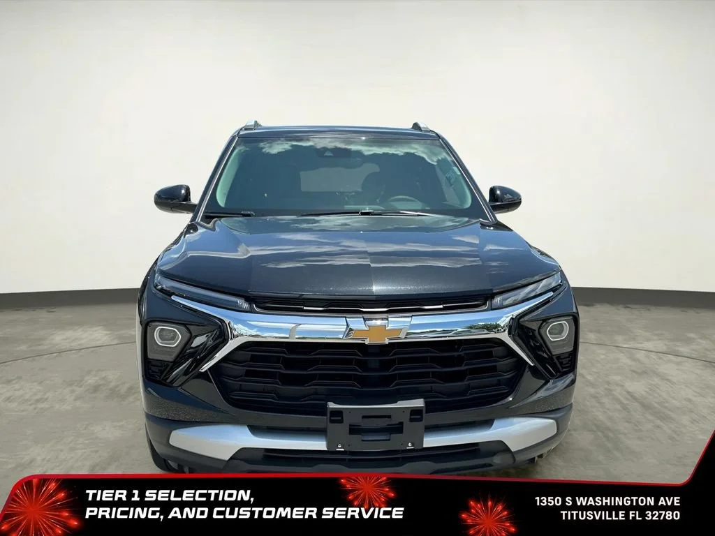 Used 2025 Mosaic Black Metallic Chevrolet LT image 12