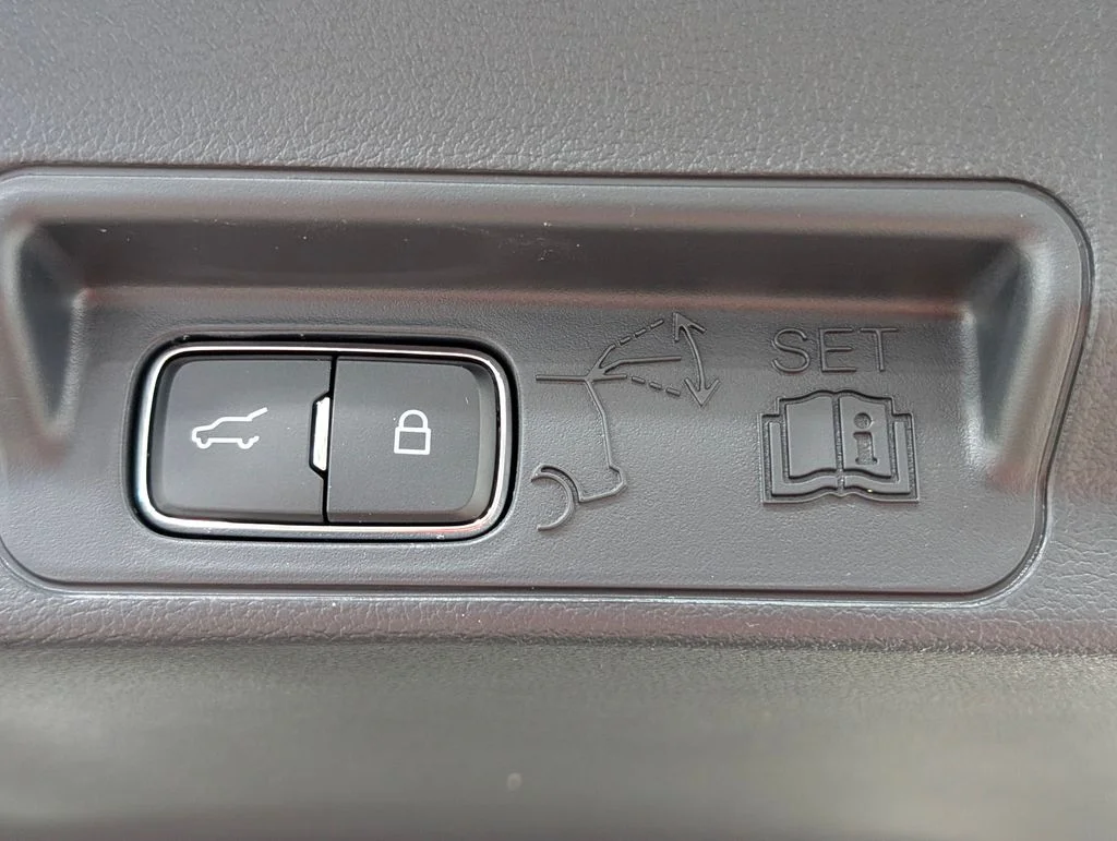 New 2026 Carbonized Gray Metallic Ford Active image 22