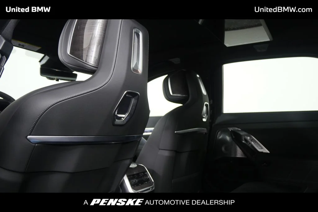New 2026 Black Sapphire Metallic BMW 760i xDrive image 16