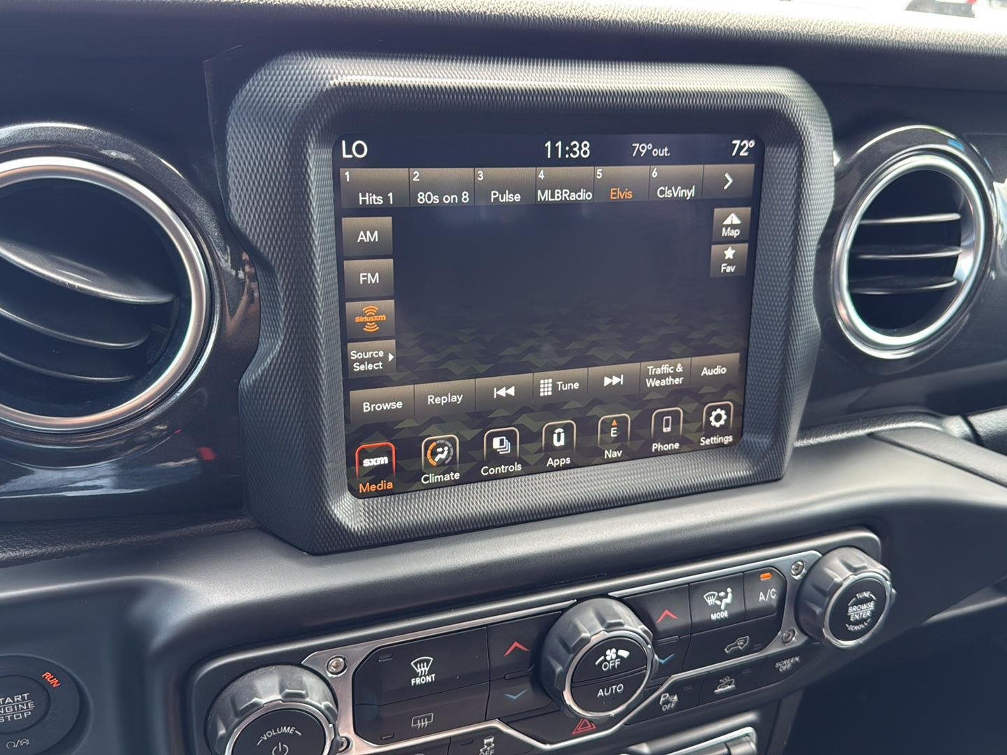 Used 2022 Hydro Blue Pearlcoat Jeep Unlimited Sahara Altitude image 5