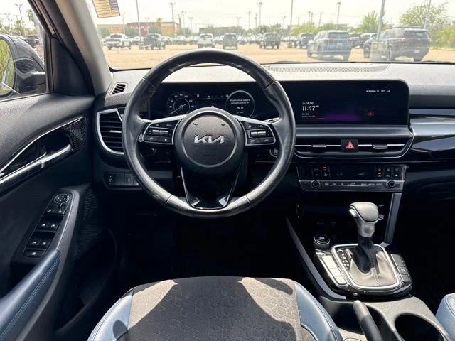 Used 2024 Black Kia S image 12