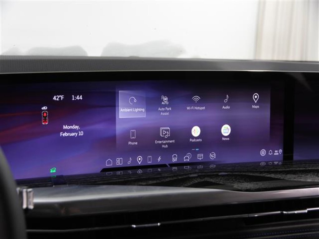 2025 Cadillac Escalade IQ Luxury 1 - Photo 11