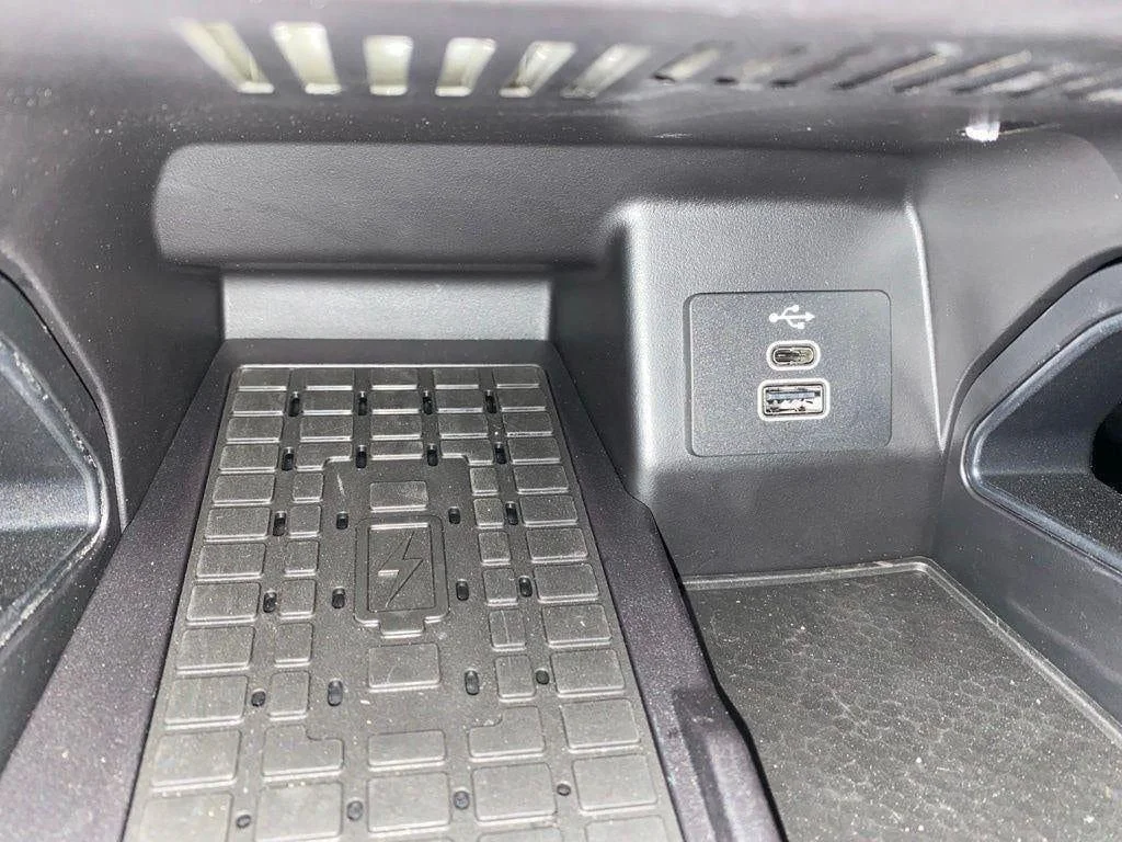 Used 2025 Oxford White Ford Raptor image 5