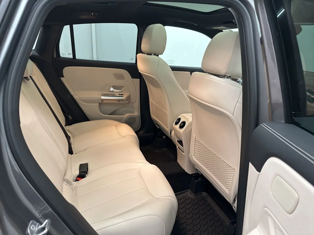 Used 2026 Gray Mercedes-Benz GLA 250 image 24