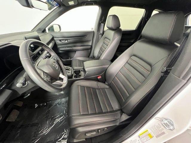 Certified Used 2025 Platinum White Pearl Honda Sport-L image 9