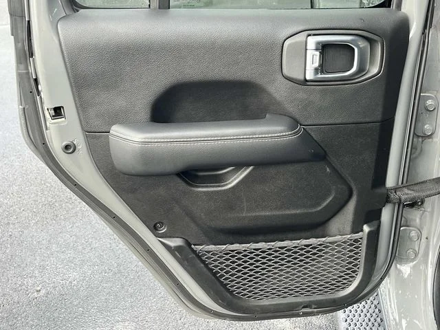 Used 2023 Gray Jeep Sahara image 17