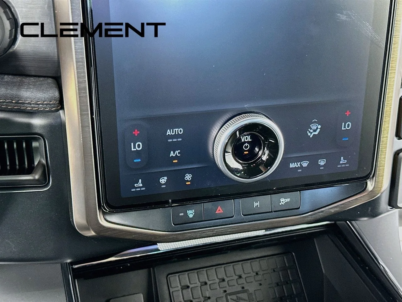Used 2025 Gray Ford Lariat image 22