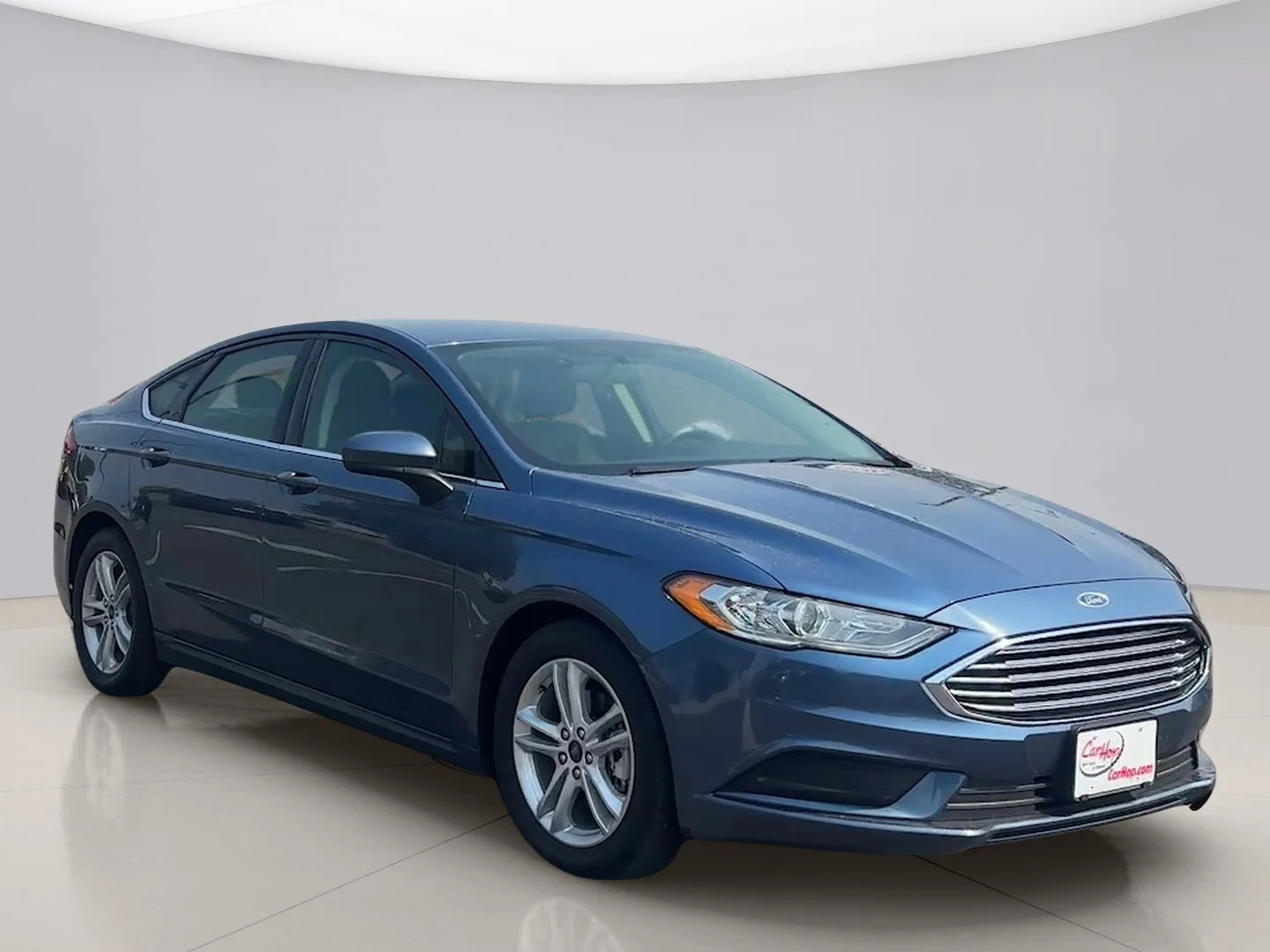Used 2018 Blue Ford SE image 7