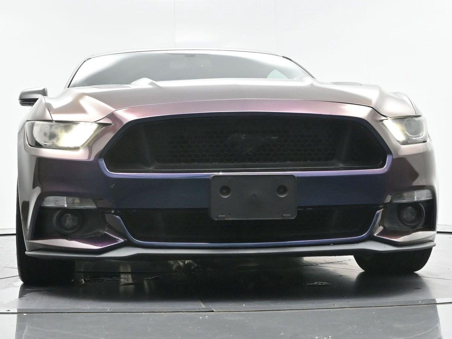 Used 2015 Oxford White Ford GT Premium image 45