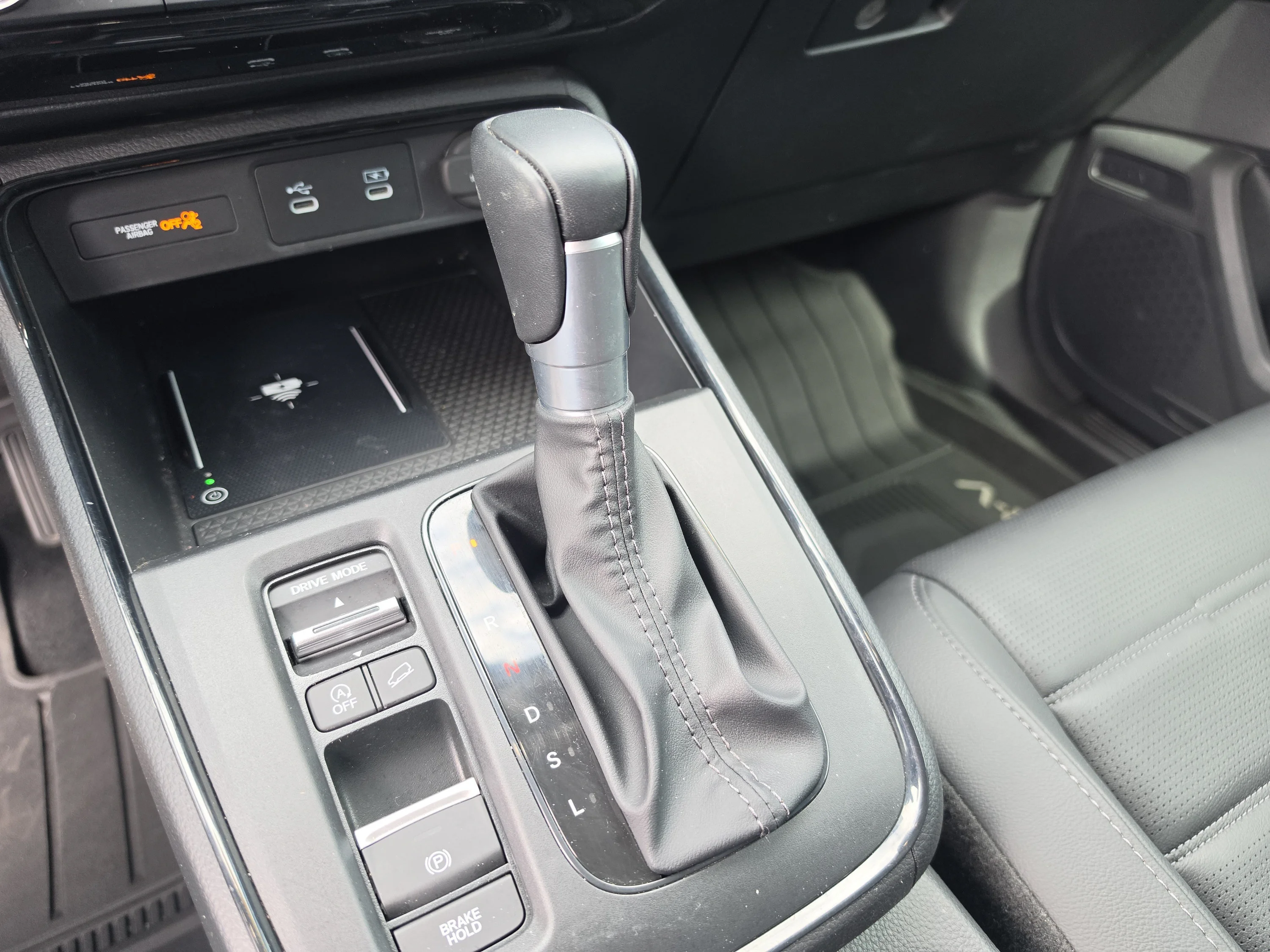 Used 2026 Meteorite Gray Metallic Honda EX-L image 31
