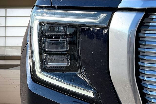 Used 2021 Blue GMC Denali image 29