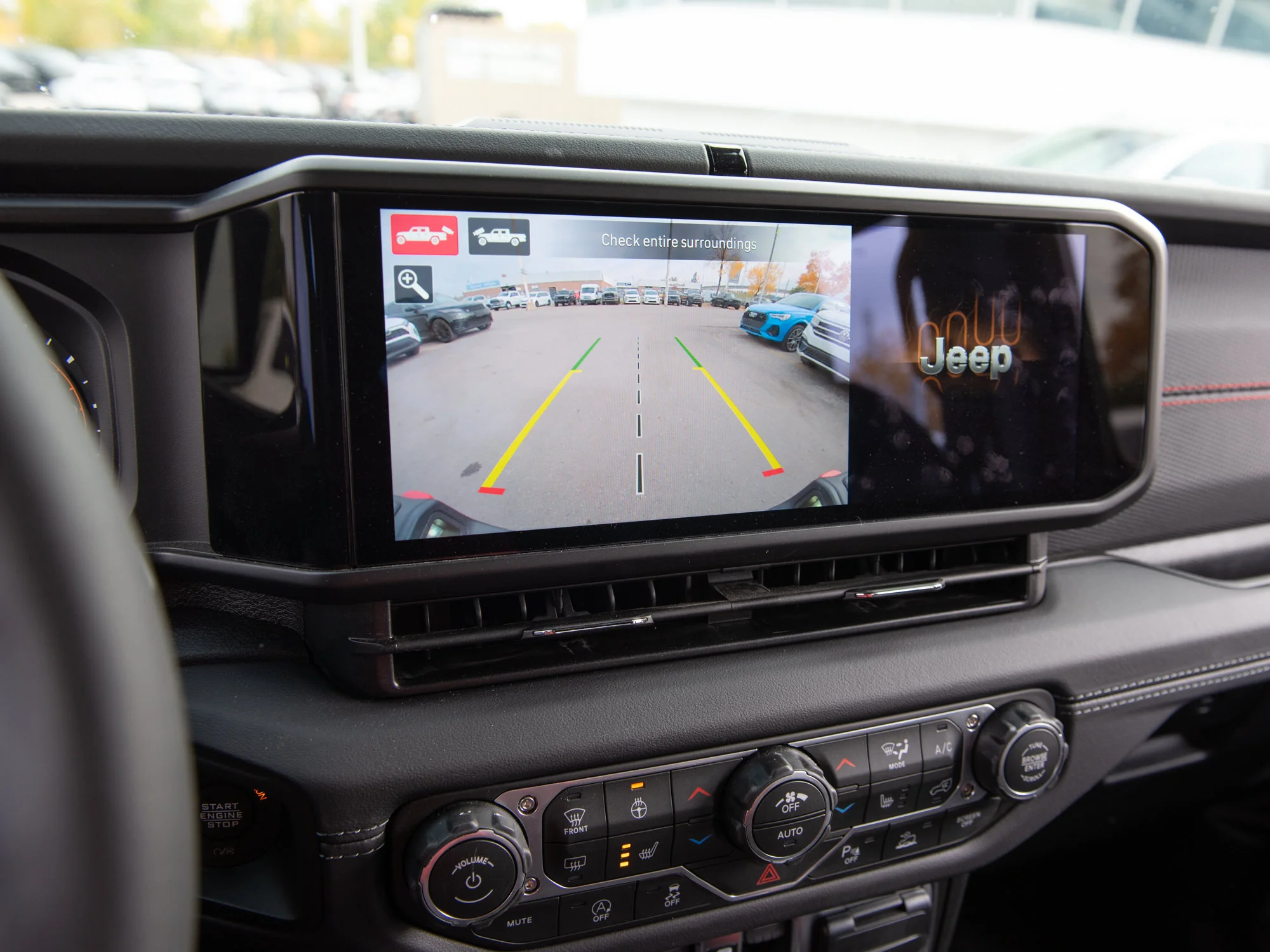 Used 2026 reign Jeep Rubicon X* image 16