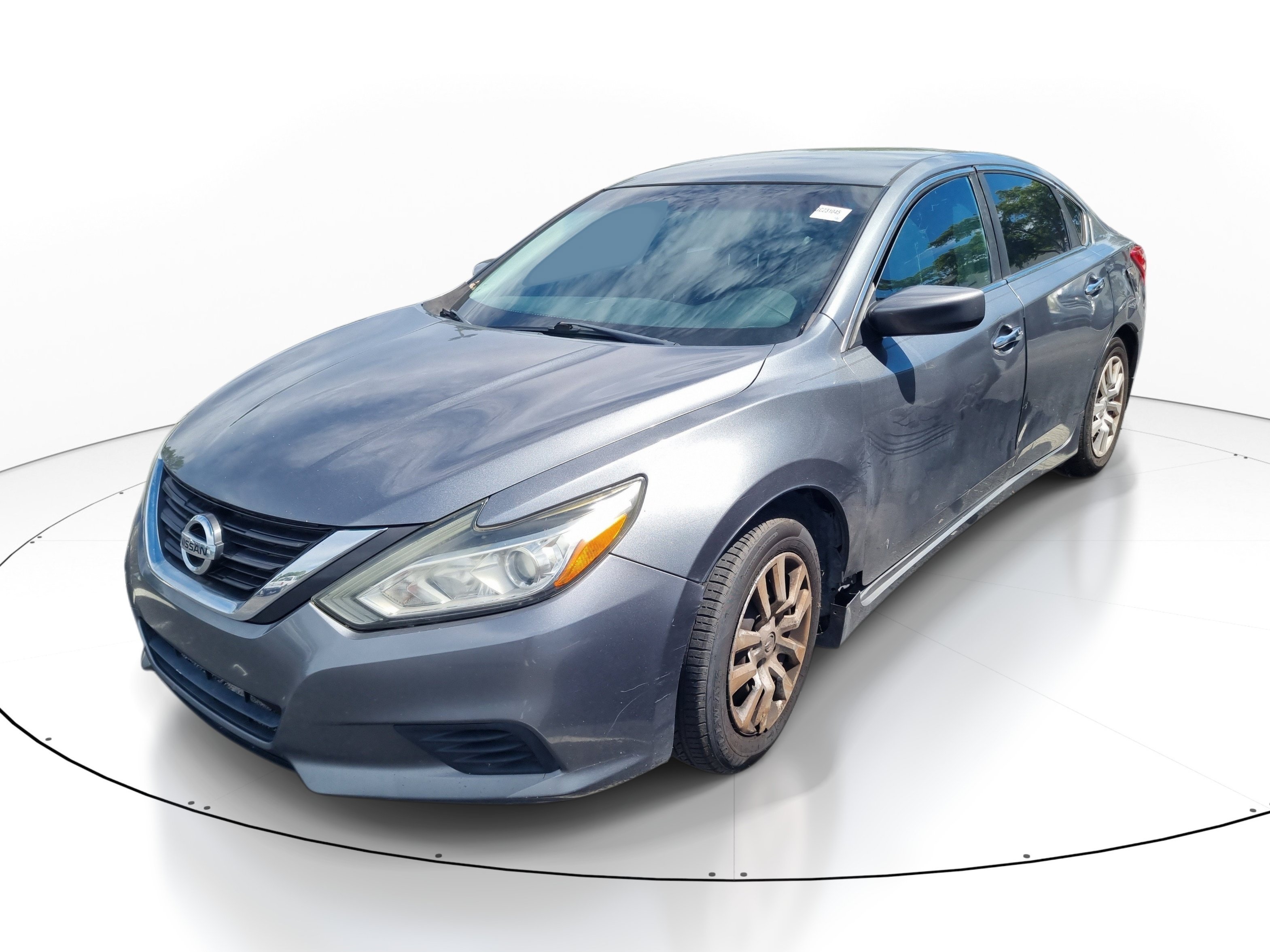 Used 2016 Gun Metallic Nissan 2.5 S image 2