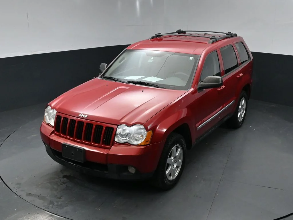 Used 2010 Red Jeep Laredo image 14