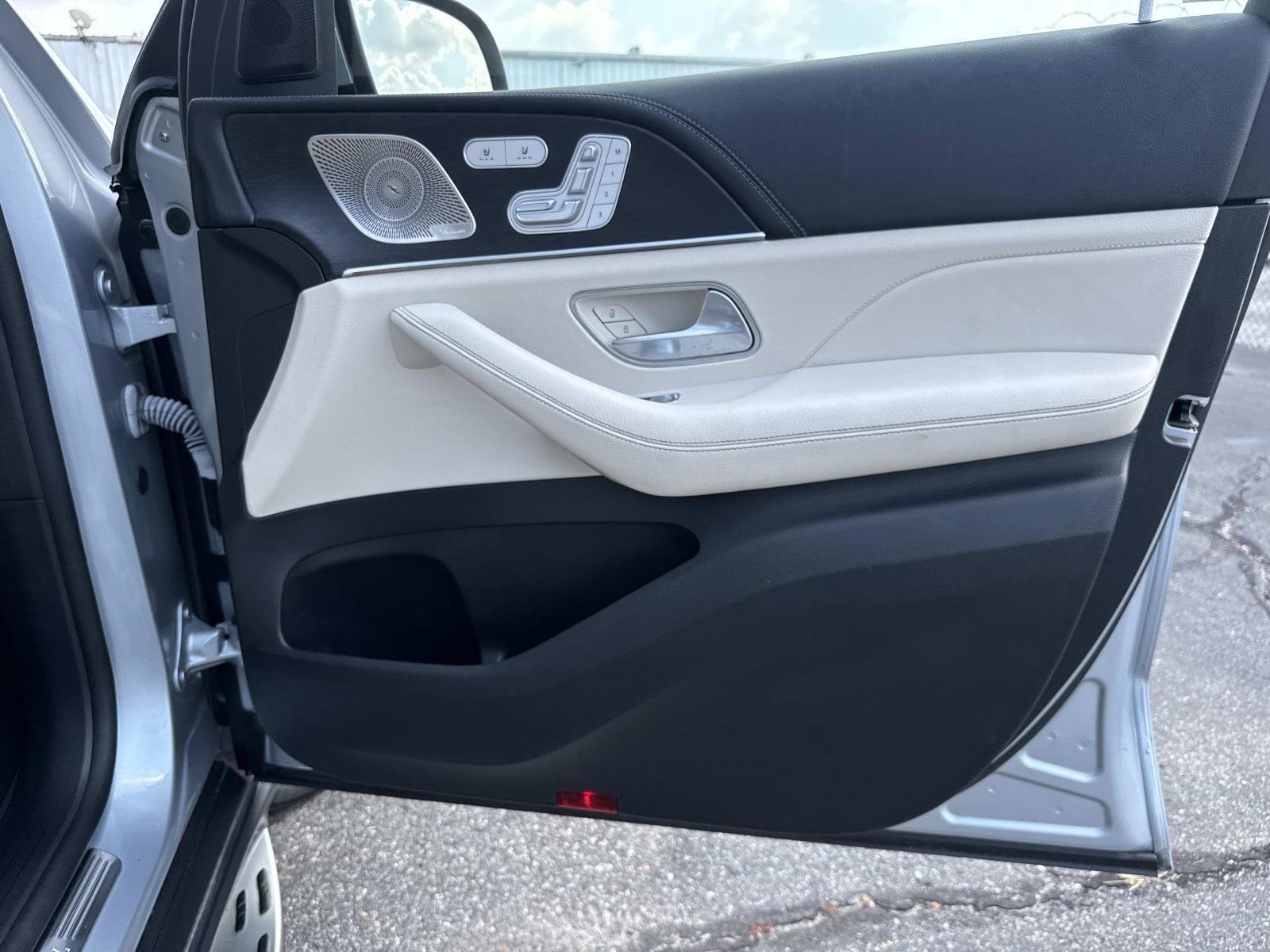 Used 2023 Silver Mercedes-Benz GLE 450 image 15