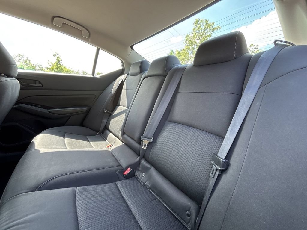 Used 2023 Silver Nissan 2.5 SV image 25