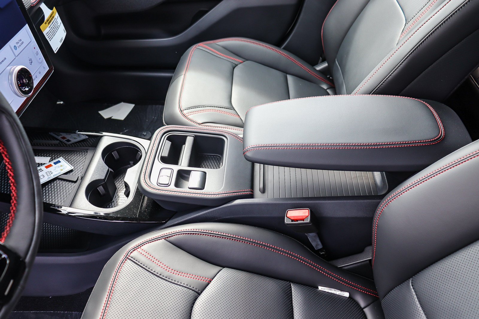 New 2026 Star White Metallic Tri-coat Ford Premium image 20