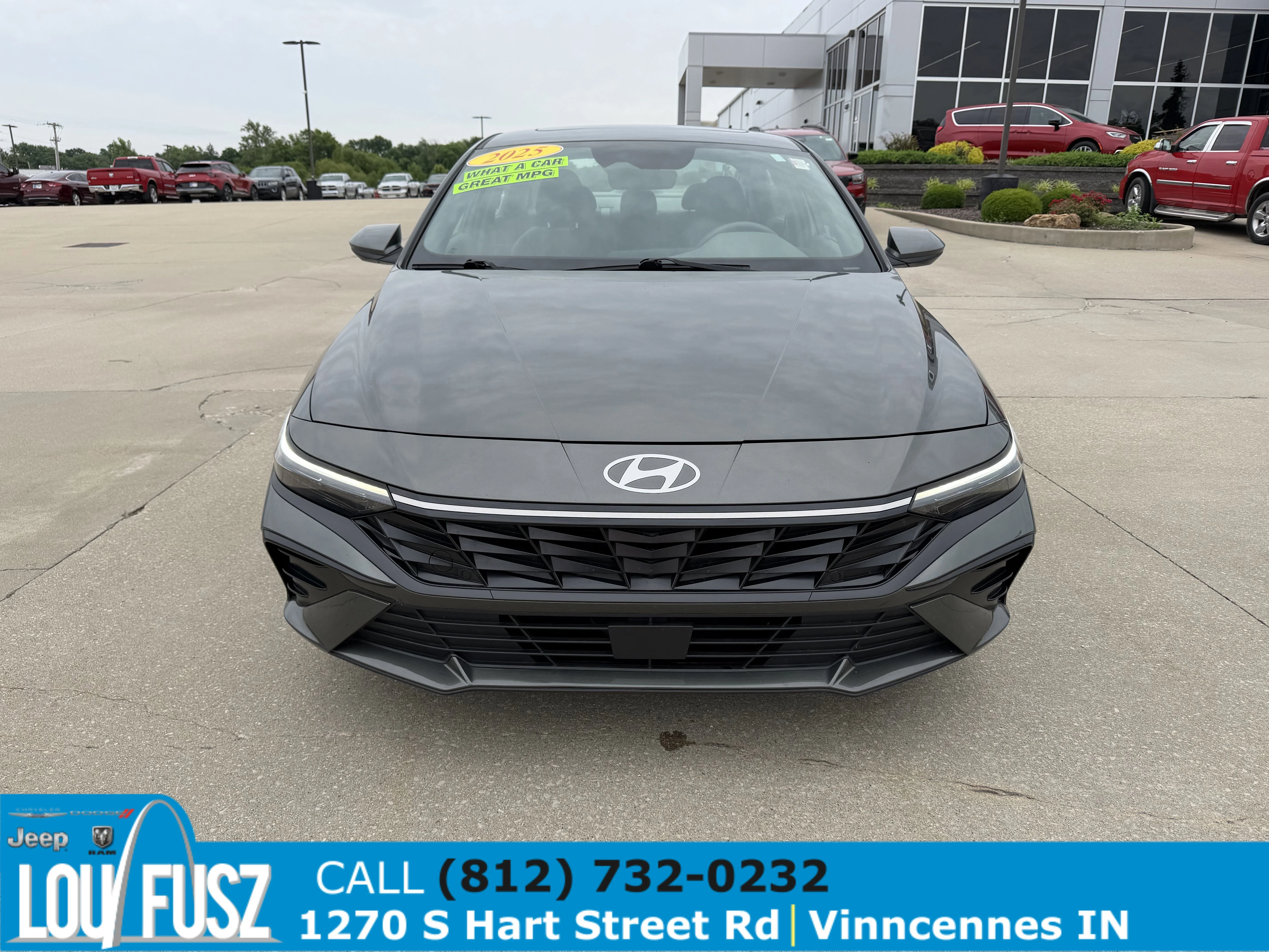 Used 2025 Amazon Gray Hyundai SEL Convenience image 2