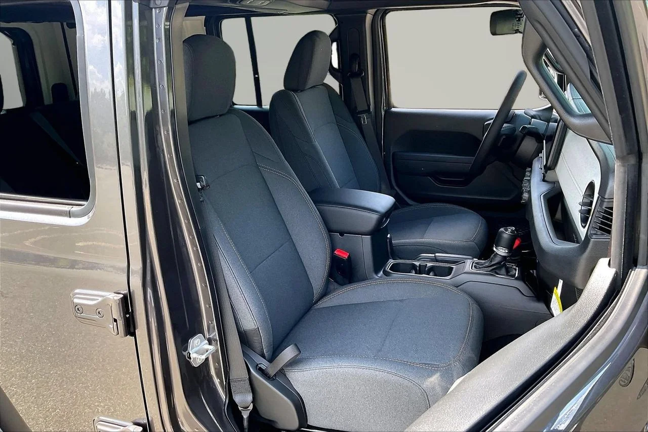New 2026 Granite Crystal Metallic Clearcoat Jeep Willys image 19