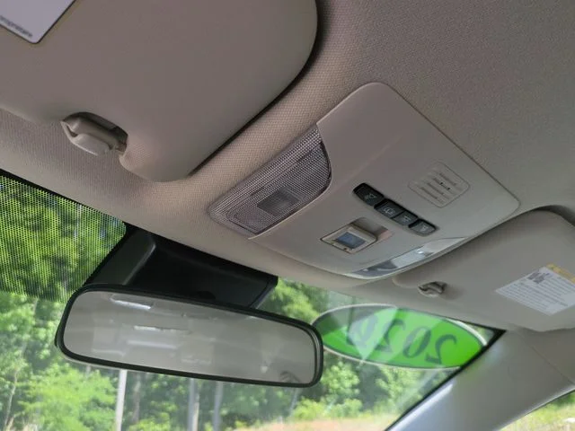 Used 2022 Silver Toyota L image 34