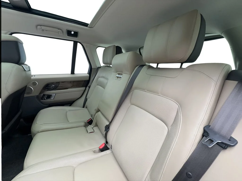 Used 2020 White Land Rover HSE image 24