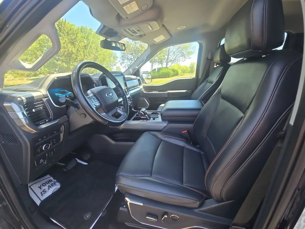 Used 2021 Black Ford Lariat image 24