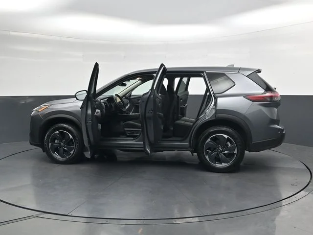 Used 2025 Gray Nissan SV image 41