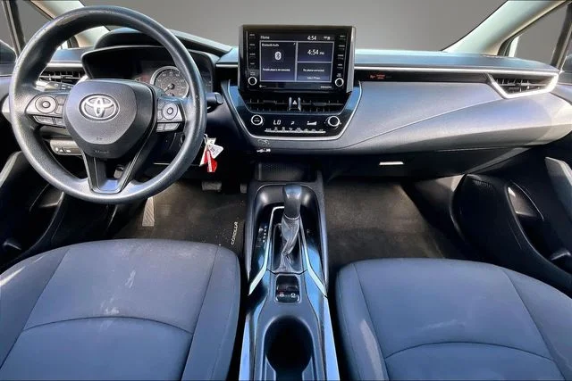 Used 2022 Silver Toyota LE image 7