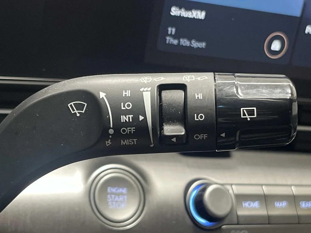 Used 2024 Mirage Green Hyundai SEL FWD 1 OWNER image 26