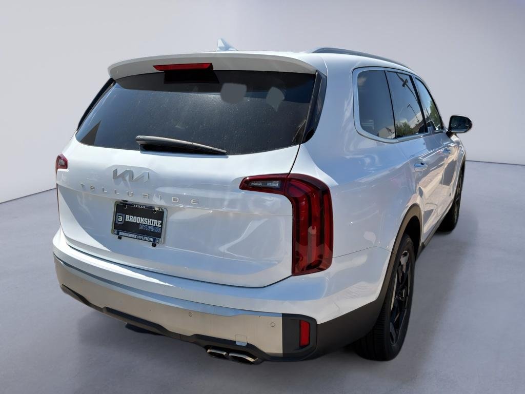 Used 2025 Glacial White Pearl Kia S image 6