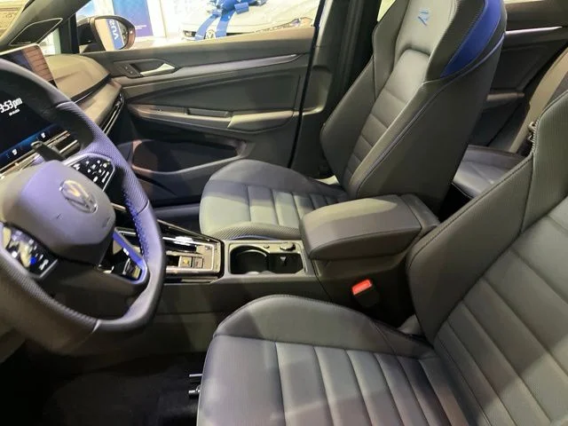 New 2026 Blue Volkswagen 2.0T image 9