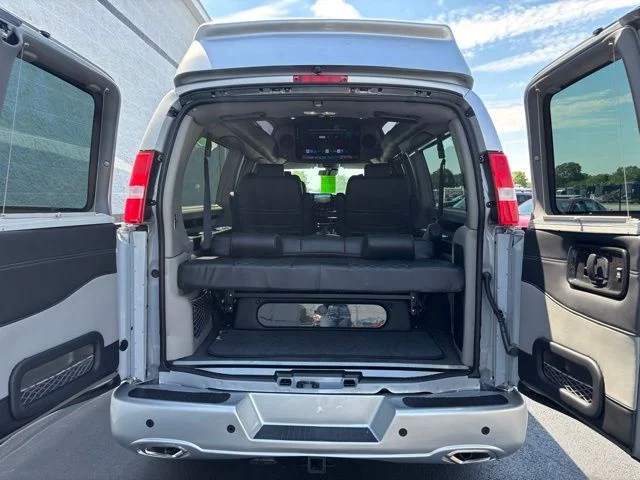 New 2026 Quicksilver Metallic GMC Explorer Limited SE image 13