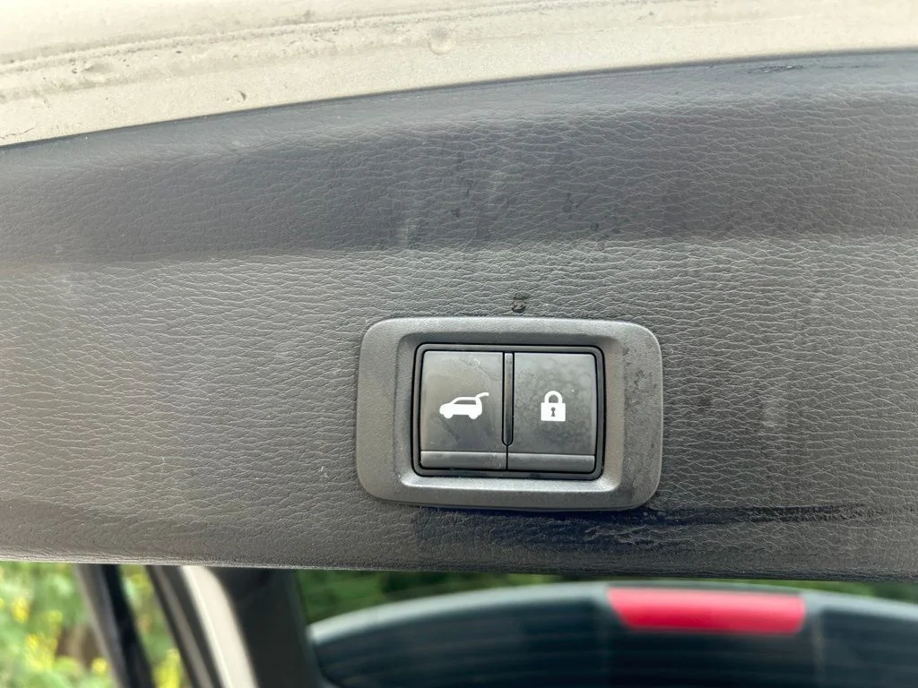Used 2024 Black Mitsubishi SE image 32