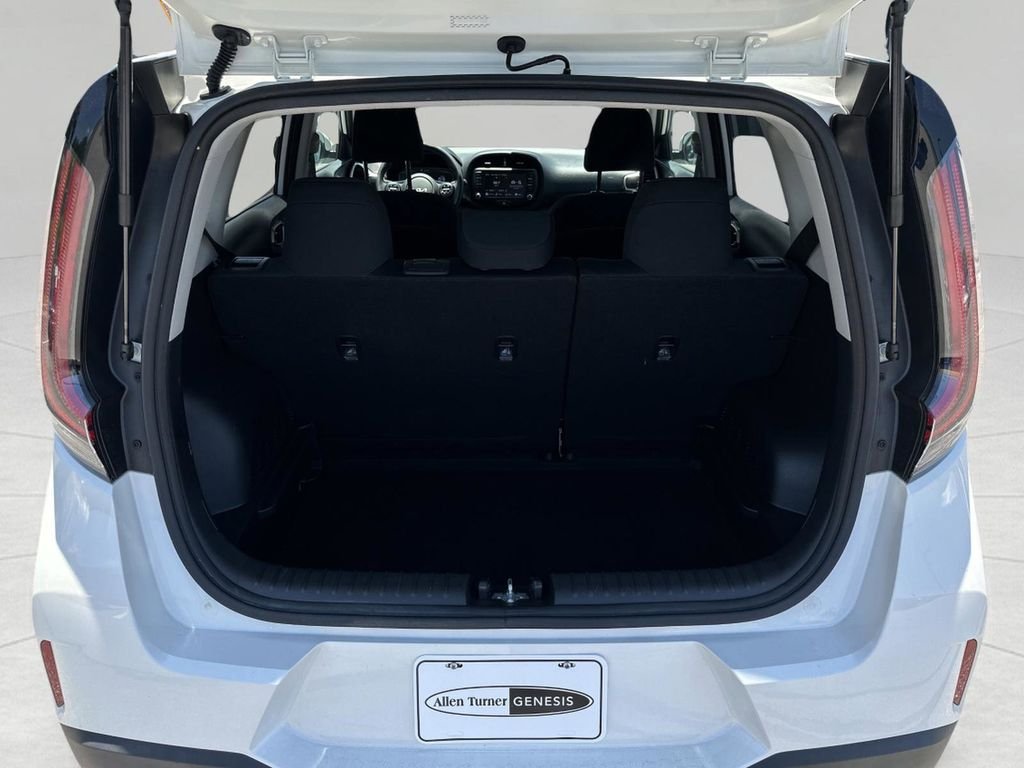 Used 2023 White Kia LX image 22