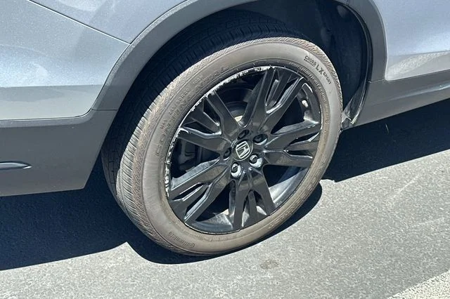 Used 2021 Lunar Silver Metallic Honda Special Edition image 4