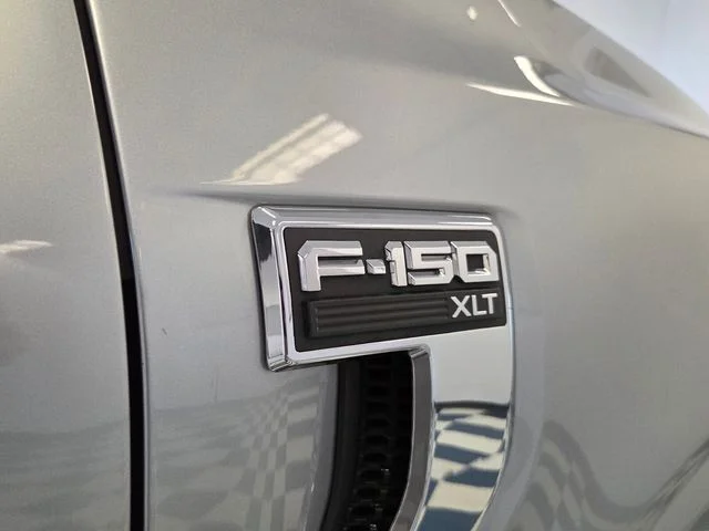 Used 2024 Silver Ford XLT image 9