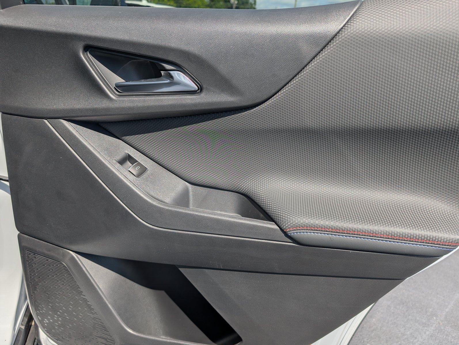 New 2026 Polar White Tricoat Chevrolet RS image 37