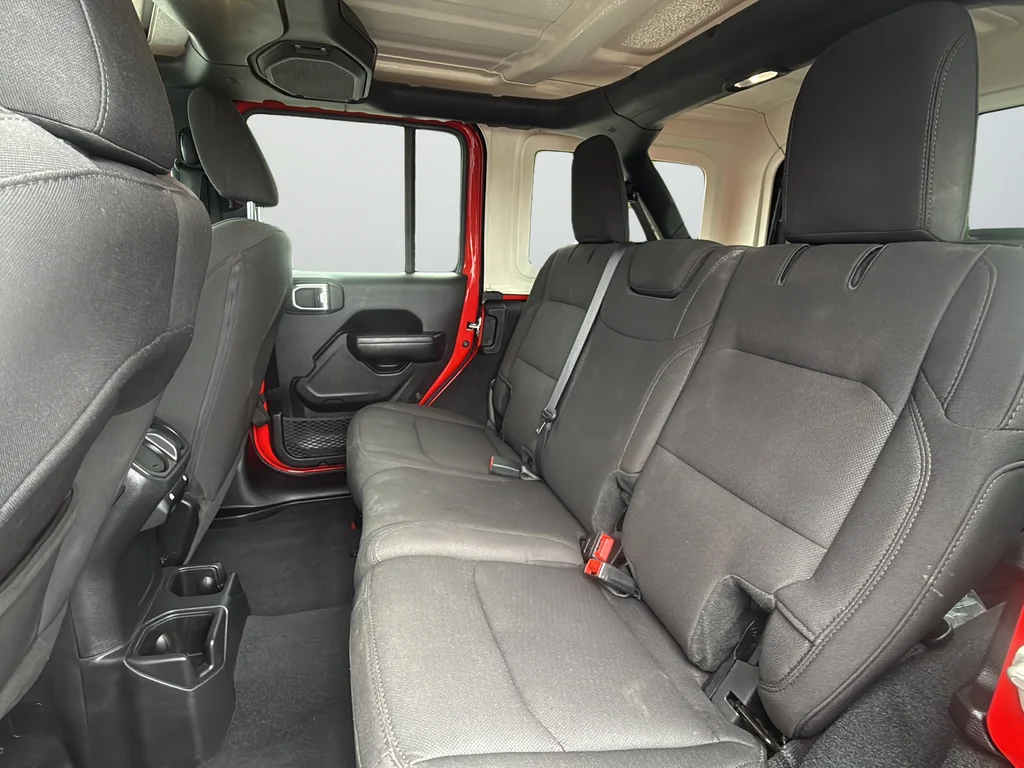 Used 2023 Red Jeep Sport S image 31