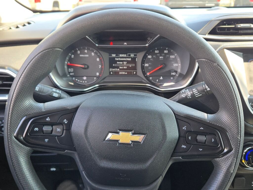 Used 2023 Gray Chevrolet LT image 29