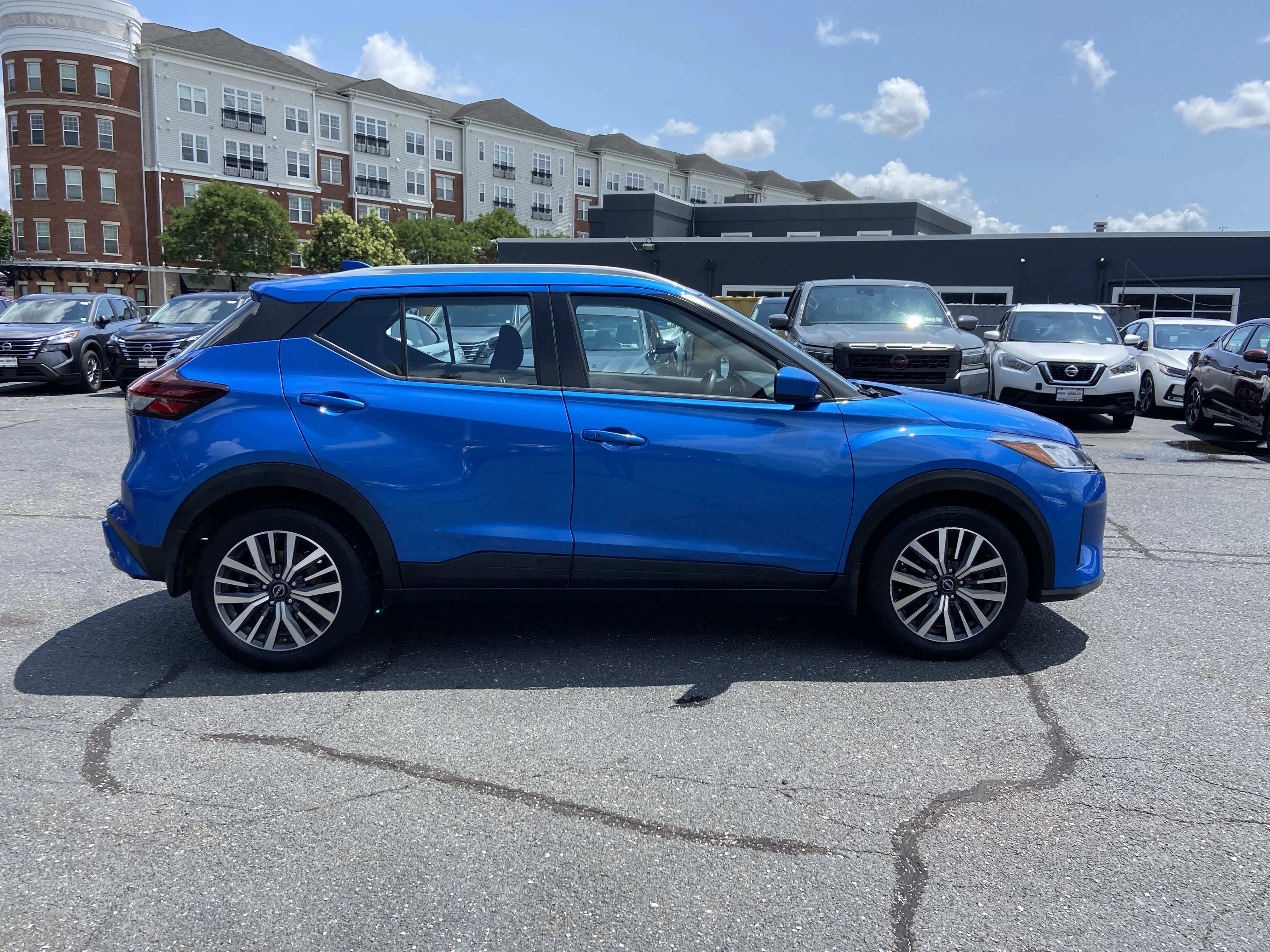 2023 Nissan Kicks SV - Photo 3
