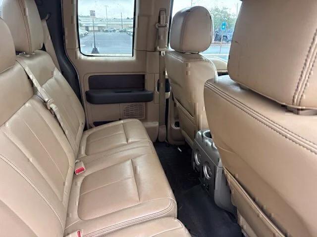 Used 2012 White Ford Lariat image 25