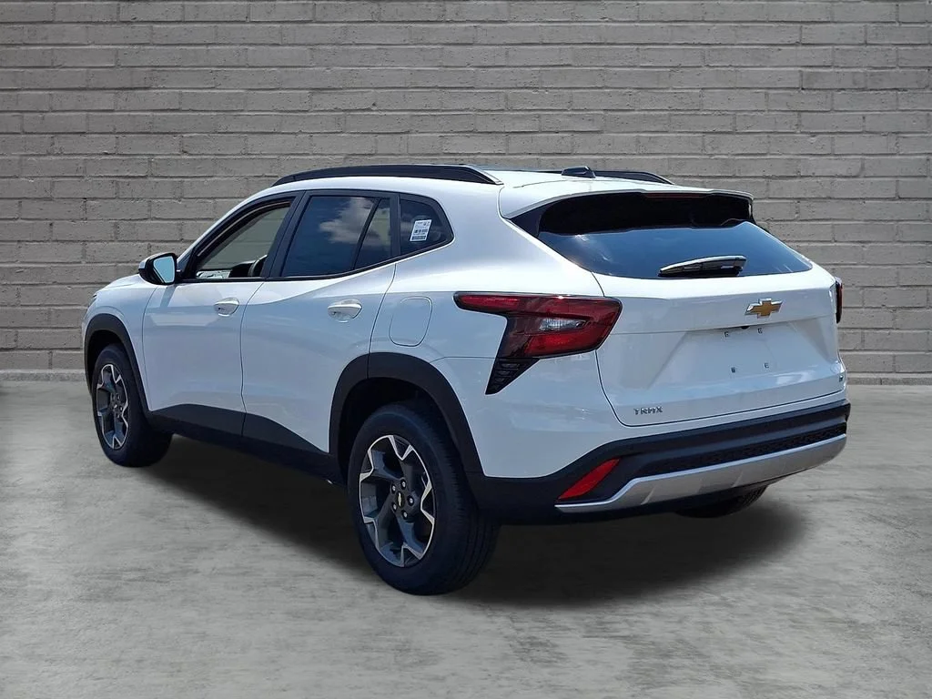 New 2026 Summit White Chevrolet LT image 6