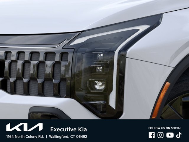 New 2027 White Kia X-Line image 10
