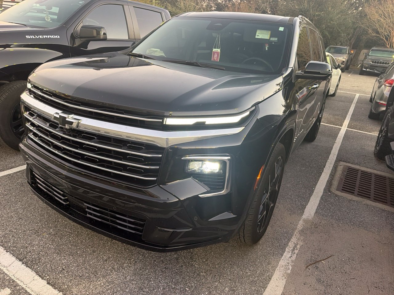 Used 2025 Black Chevrolet High Country image 1
