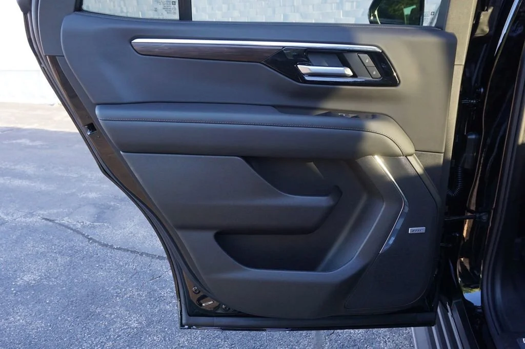 New 2026 Black Chevrolet LT image 27