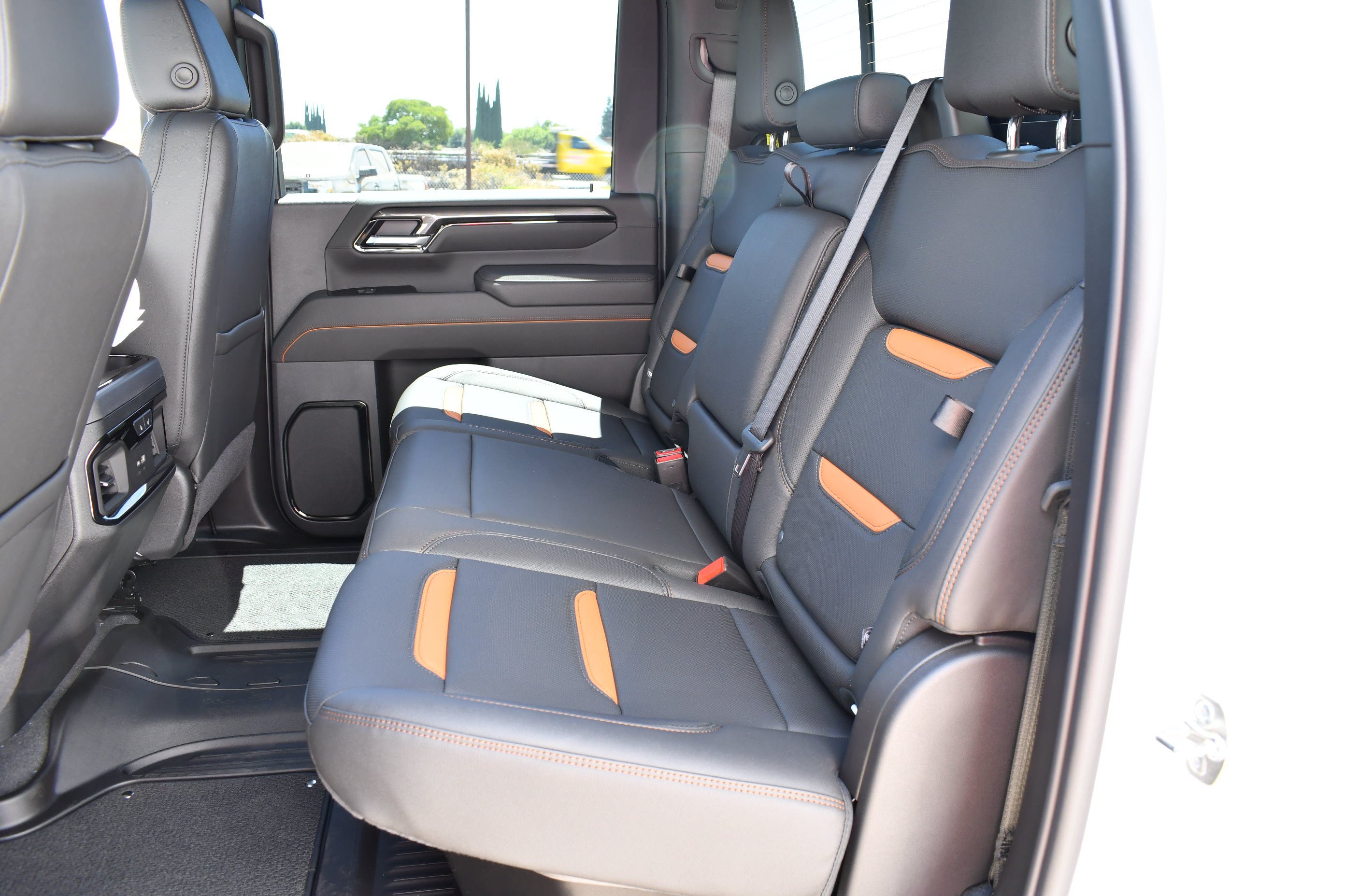 2026 GMC Sierra 2500HD AT4 - Photo 31