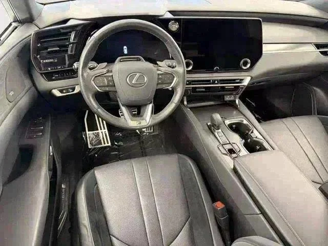 2023 Lexus RX Hybrid 500h - Photo 29