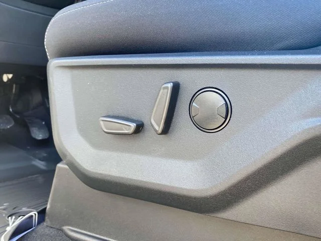New 2026 Silver Ford XLT image 7